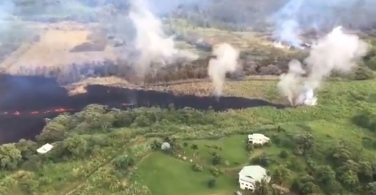 Stanovnici Havaja guše se od sumpornog dioksida i pepela, stručnjaci tvrde da najgore tek dolazi