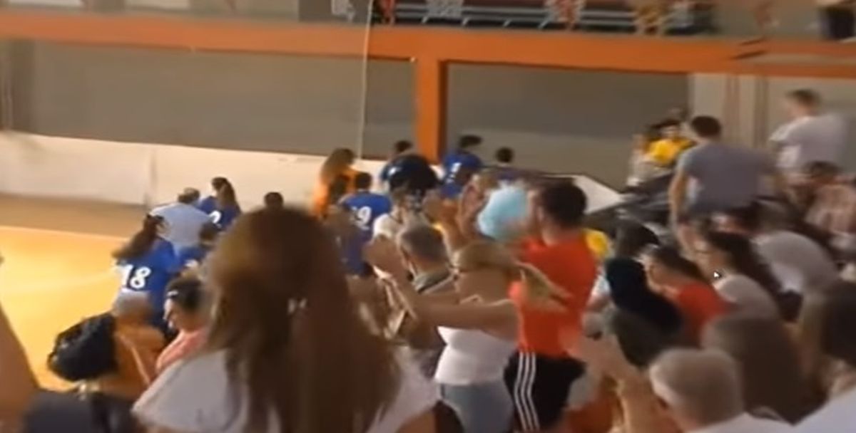 SKANDAL U SKOPLJU Pogledajte zbog čega su grčke rukometašice napustile teren