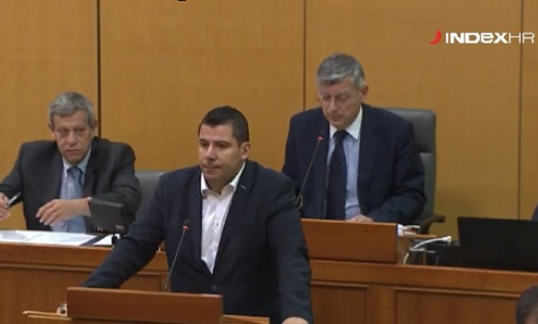 VIDEO Grmoja iznervirao Lackovića koji se počeo derati iz klupe: "Tko si ti da prozivaš"