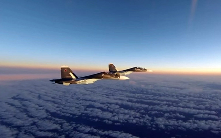 Američki F-15 presreo ruski SU-30 iznad Baltika, pogledajte snimku