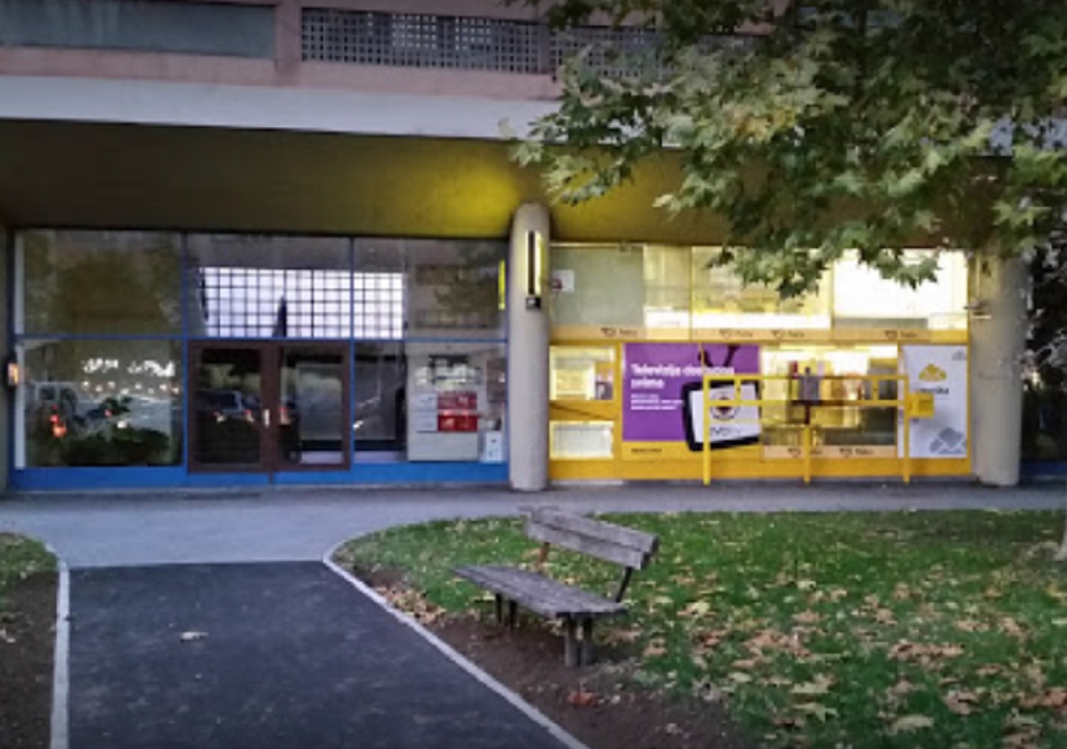 Opljačkana pošta odmah u blizini zgrade MUP-a