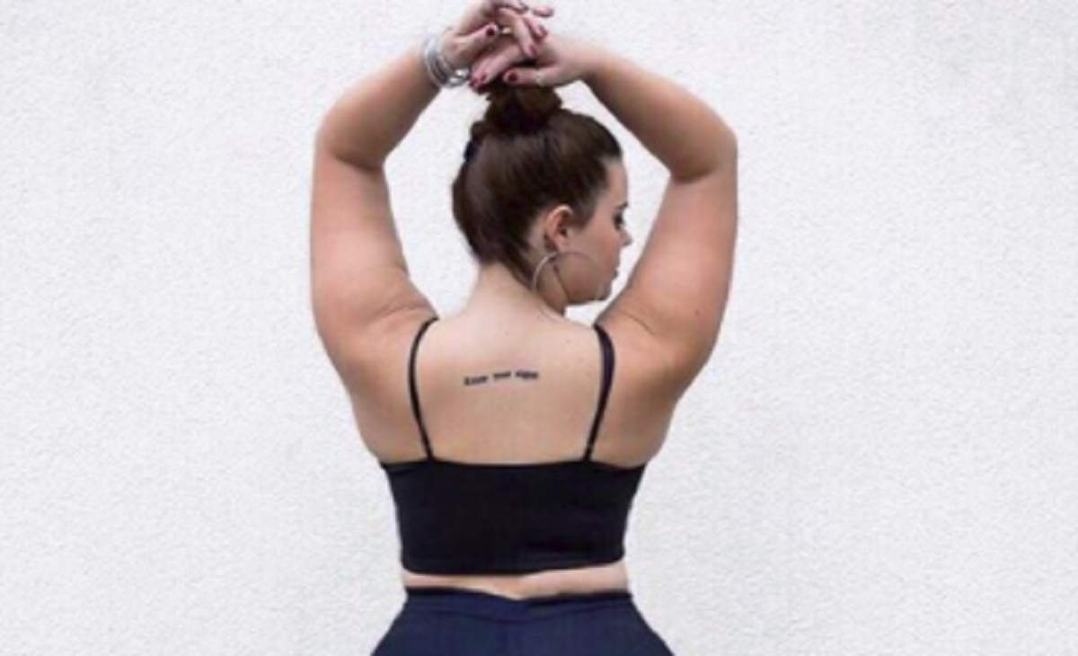 FOTO Lucija Lugomer pohvalila se dekolteom pa pokazala guzu u uskim, uskim trapericama