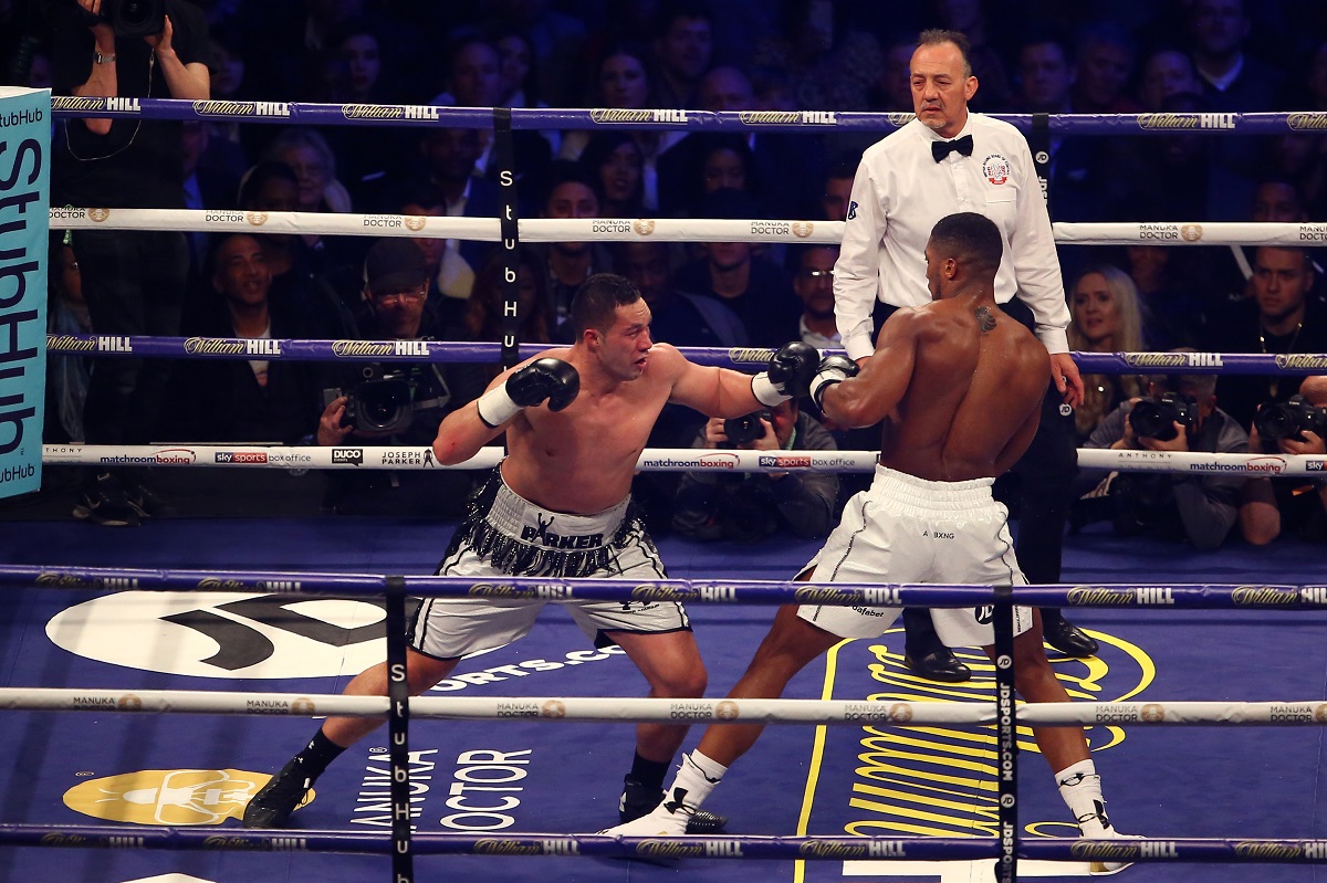 Wilder podbada Joshuu: "Parkeru, pokraden si!"