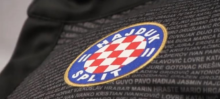KAD SNOVI POSTANU STVARNOST Hajduk predstavio rezervni dres s imenima navijača