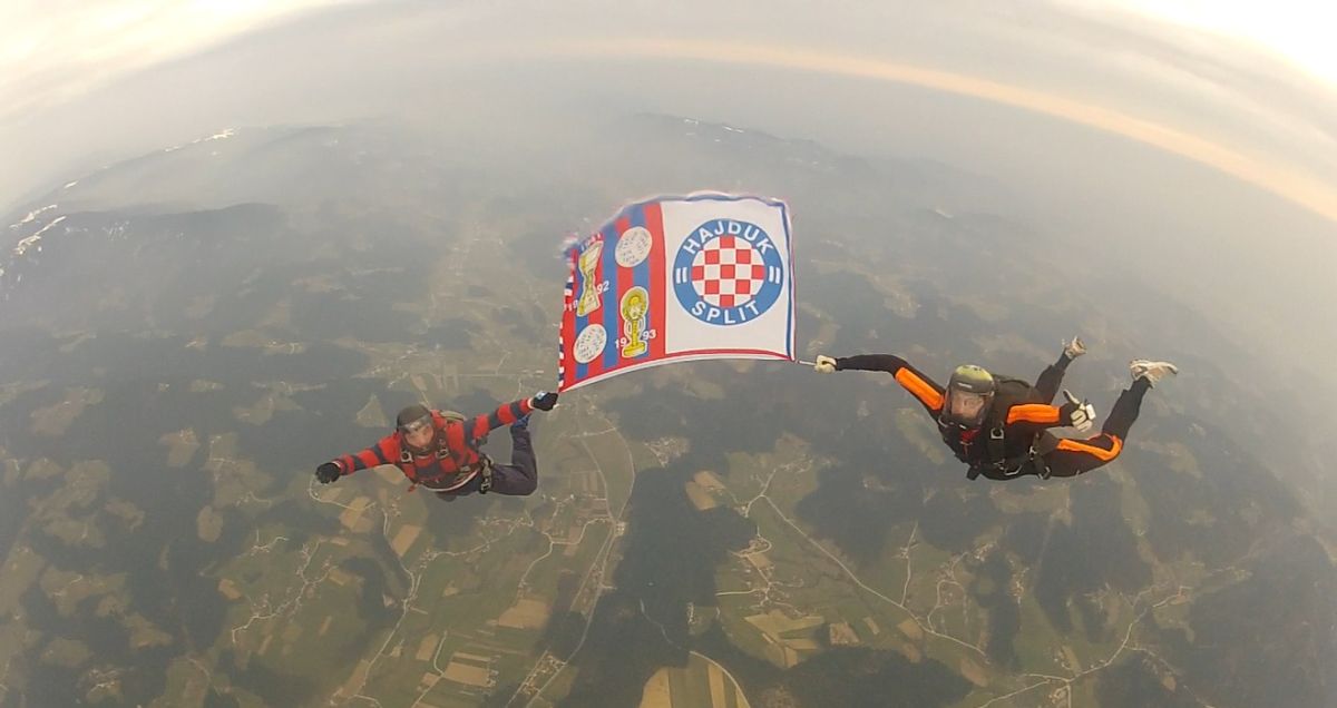 FOTO "Hajduk živi vječno": Evo kako su navijači čestitali rođendan voljenom klubu