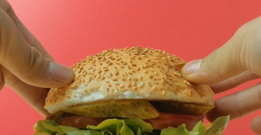 Ovo će vam otkriti tajnu kako hamburgeri na fotografijama uvijek izgledaju besprijekorno