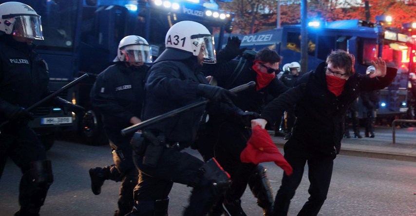 FOTO, VIDEO Anarhisti u Hamburgu divljali cijelu noć, ozlijeđeno oko 200 policajaca