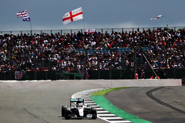 Hamilton potvrdio da je vladar Silverstonea, Rosberg pod istragom
