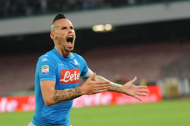 Napoli lagano s Chievom i nastavlja utrku s Juventusom