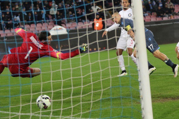 Napoli prokockao 2:0 protiv Intera: Strinić i Brozović igrali, Kovačić ostao na klupi