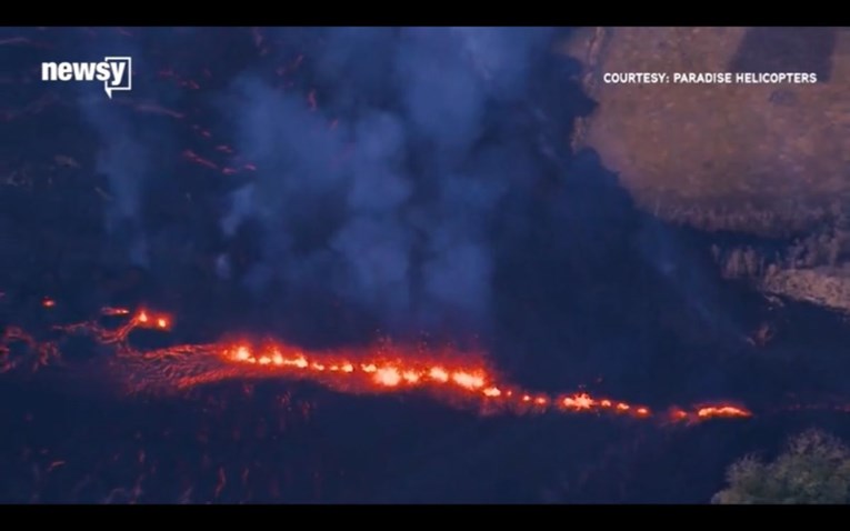Vulkan na Havajima izbacio pepeo 3,5 kilometra u zrak, ljudima prijeti otrovni plin