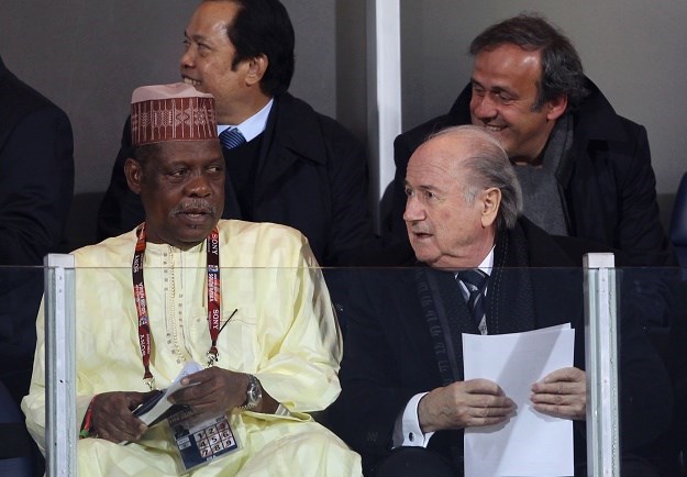 Blattera i Platinija mijenjaju Kamerunac u sukobu interesa i Španjolac pod istragom!