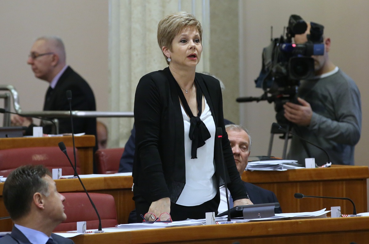 HDZ i SDP se u Saboru natežu tko je napravio više po pitanju plaća