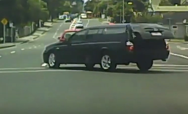 VIDEO Vozio iza mrtvačkih kola i čuo udarac: "Šokirao sam se kad sam vidio što se dogodilo"