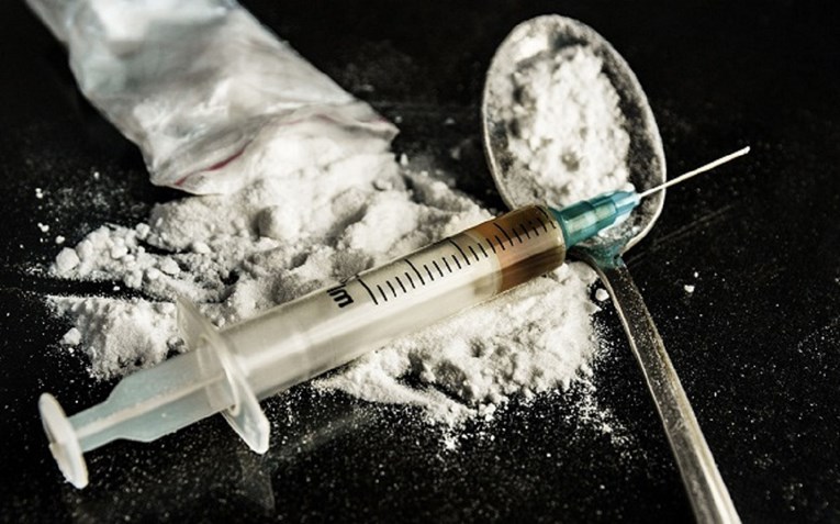 Nijemac se u Šibeniku predozirao heroinom i alkoholom