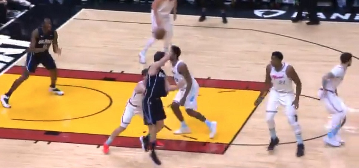 MLADI HRVAT ŠKOLUJE SLOVENSKOG HEROJA Pogledajte što je Hezonja napravio Dragiću