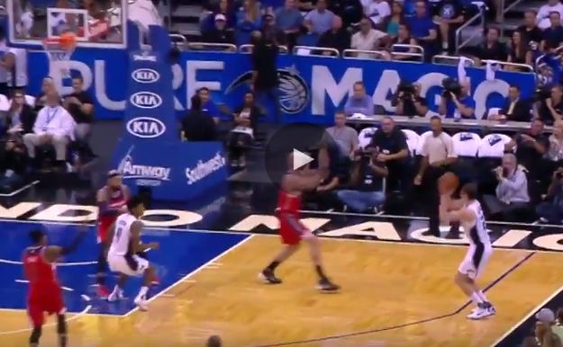 Video dana: Hezonjin prvi koš u NBA ligi