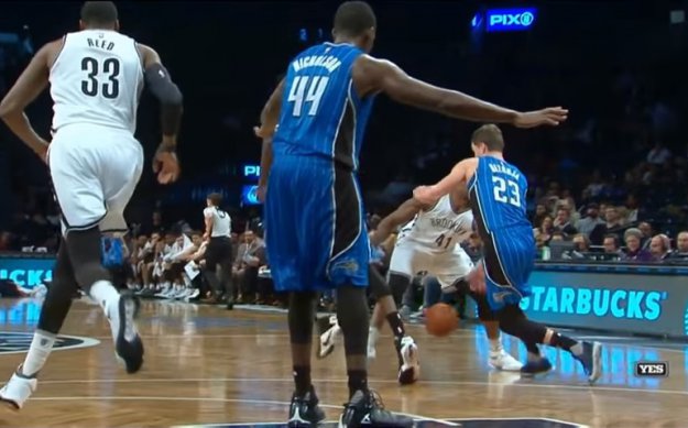 Video dana: Hezonja suparniku provukao loptu kroz noge