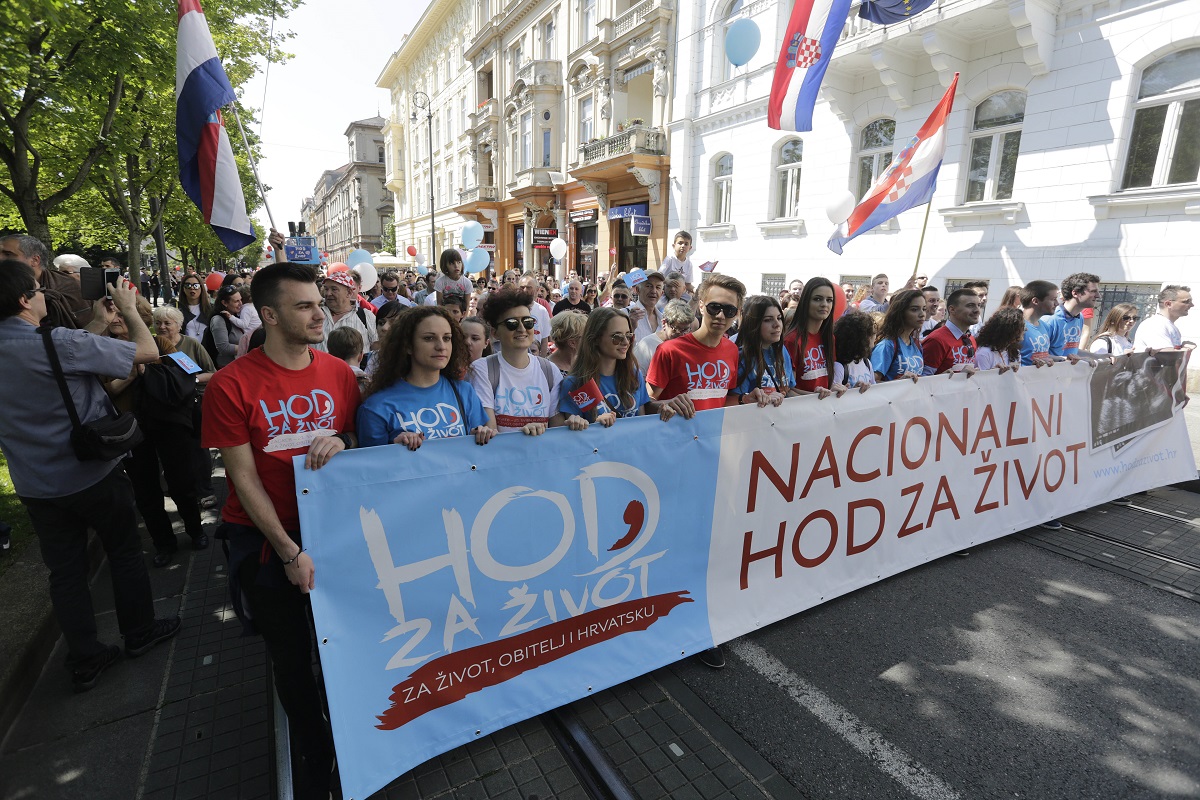 Zbog Markićkine kolone u subotu zatvoren promet centrom Zagreba