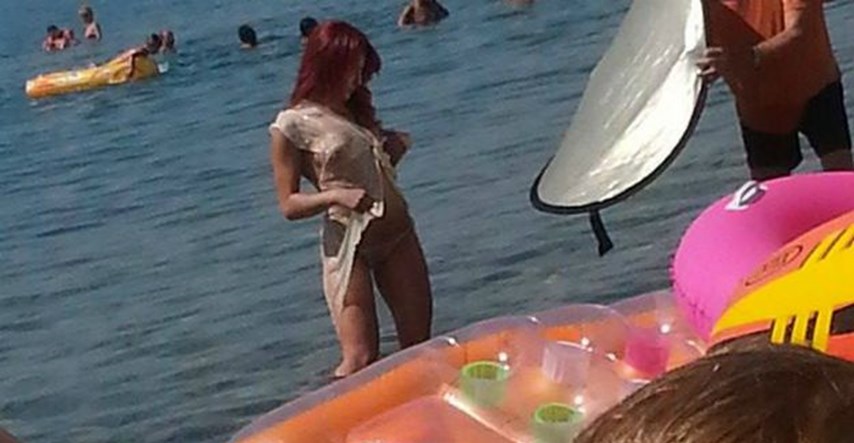 Snimali erotske scene na prepunoj plaži u Puli: "Djevojka stenje, ljudi s djecom bježe"