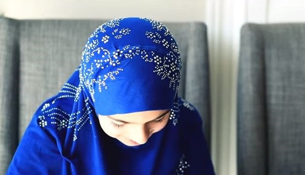 Diskriminacija 13-godišnje muslimanke u SAD-u: Učiteljica je pitala ima li bombu u ruksaku