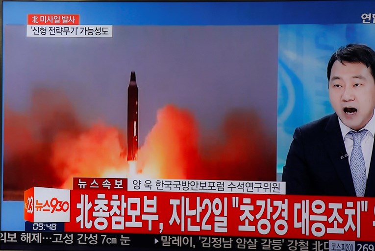 Svijet osudio Sjevernu Koreju zbog projektila, Amerika spremna na sve