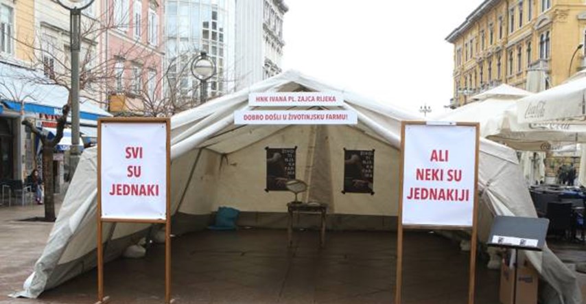 Riječki HNK u kontra šator-revoluciji na Korzu: Svi šatoraši su jednaki, samo su neki jednakiji