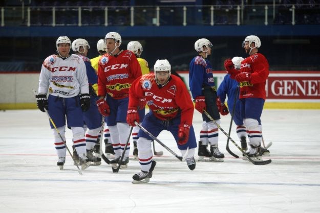 Hrvatski hokejaši razočarali na otvaranju SP-a: Britanci slavili u produžetku