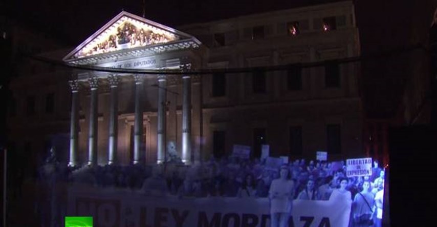 Prvi put u povijesti: U Španjolskoj prosvjedovali hologrami