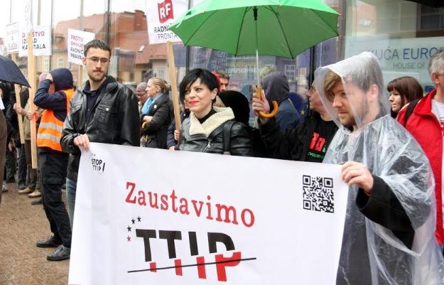 Prosvjedi u sedam hrvatskih gradova protiv TTIP-a: "Dosta je! Stop diktaturi kapitala!"