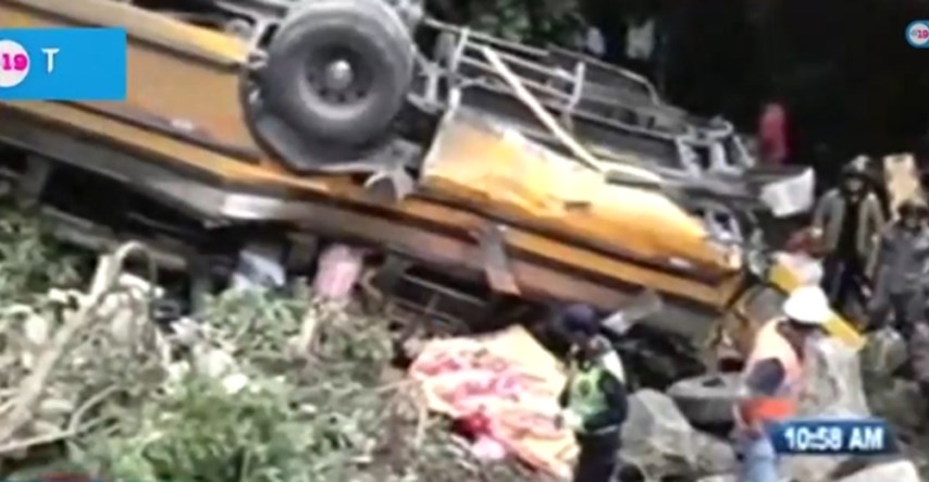 Egipat: Autobus pao u kanal u Gizi, poginulo 35 ljudi
