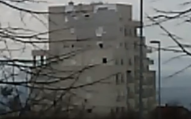 Ispričali se stanarima zbog štete: POS-ova zgrada u Rijeci dobit će fasadu otpornu na buru
