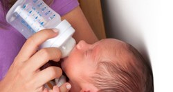 Novo istraživanje razbilo mit o dojenju? "Učinci dojenja na dijete su precijenjeni"