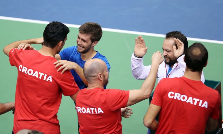 ŠAMPIONI, ŠAMPIONI, orilo se unatoč porazu: Hrvatska ostala bez četvrtfinala, ali pokazala srce