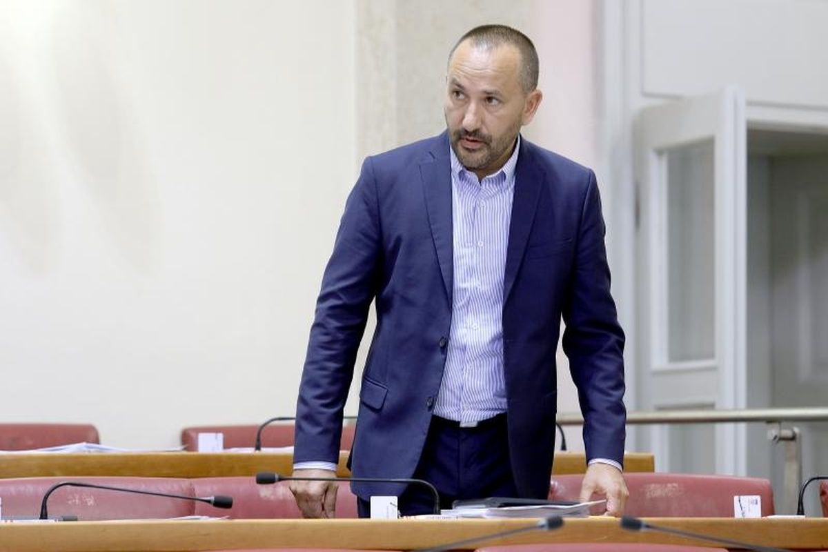 Košićevo pismo izazvalo reakcije u Saboru: "Svega ima u božjem vrtu"