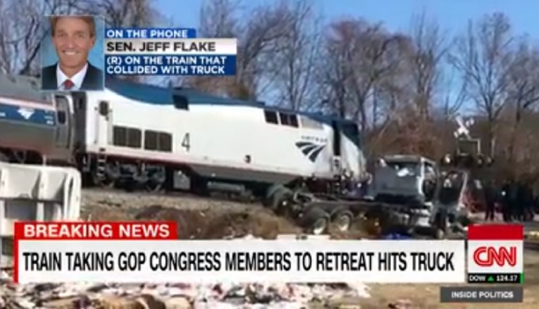 Vlak koji je prevozio članove američkog Kongresa udario u kamion, jedna osoba poginula