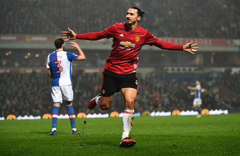 Kane hat-trickom riješio londonski dvoboj, Ibrahimović prekrasnim golom spasio United