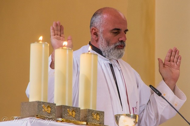 Pater koji je štitio šatoraše komentirao tko treba biti na vlasti: "Bez domoljublja nema ništa"