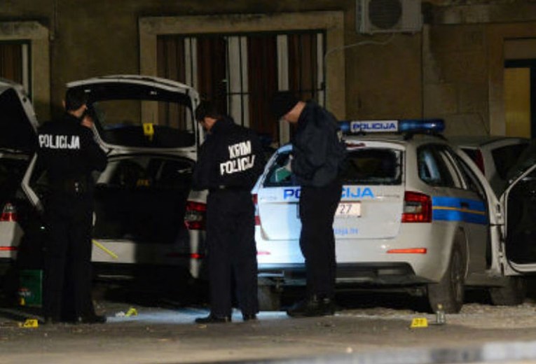 Provalio u dućan u Zagrebu, policiji autom bježao preko 60 kilometara pa se na kraju zabio u ogradu