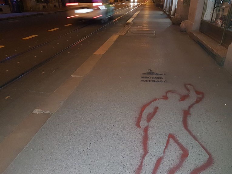 NOĆNE AKCIJE U ZAGREBU I SPLITU "Nećemo natrag! Hod za život gazi žene!"