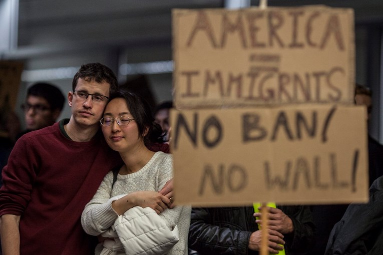 Izbjeglice iz 11 zemalja pri ulasku u SAD moraju proći i temeljitu sigurnosnu provjeru