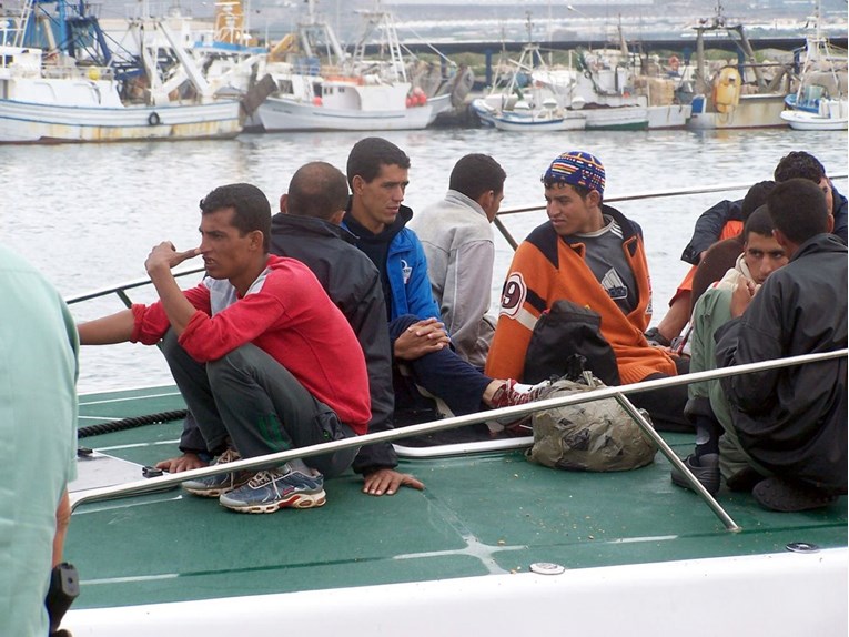 Na ribarskom brodu u Crnom moru pronađeno 87 migranata