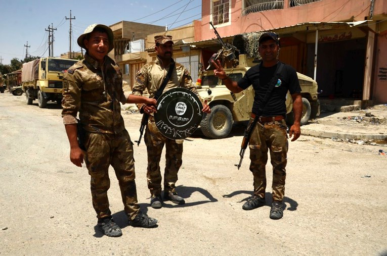 BORBA ZA MOSUL Iračani tvrde da će za nekoliko sati objaviti pobjedu nad ISIS-om