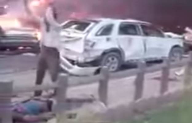 Ljudi skupljali dijelove dječjih tijela nakon bombaškog napada u Iraku