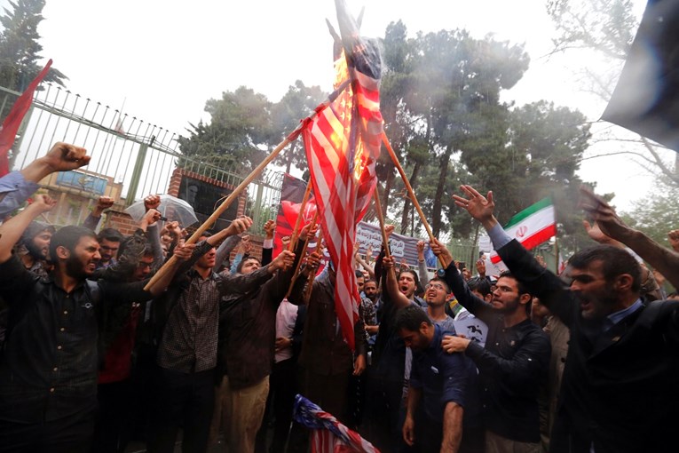 Bijela kuća: "SAD bi mogao uvesti sankcije europskim tvrtkama koje posluju s Iranom"