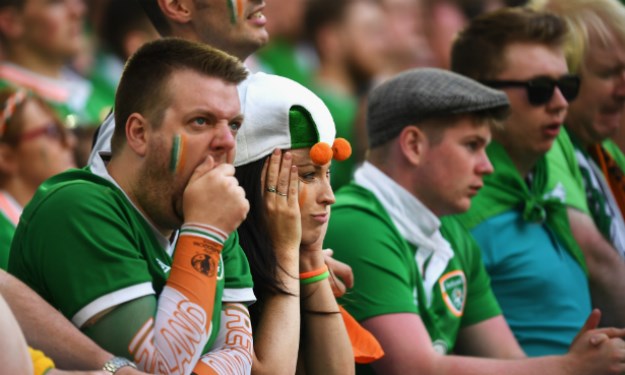 VIDEO Irski navijači pjevali bebi uspavanku u podzemnoj