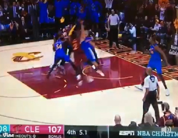 Kako je Kyrie ukrao Warriorsima Božić: Pogledajte fantastičan koš Irvinga za pobjedu protiv Golden Statea