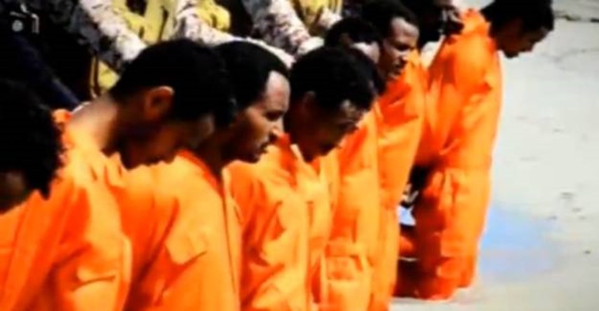 IS objavio snimku egzekucije tridesetak kršćanskih muškaraca