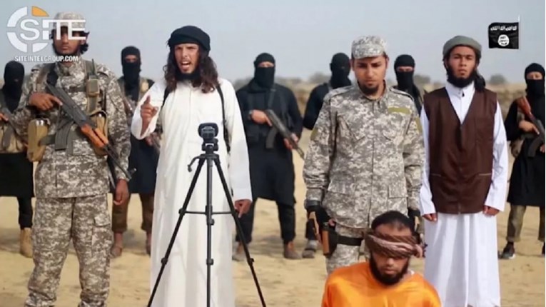 ISIS objavio rat Hamasu snimkom smaknuća navodnog suradnika skupine