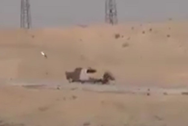 Nevjerojatna snimka: Kurdi raznijeli ISIS-ov automobil pun eksploziva dok je jurio prema meti